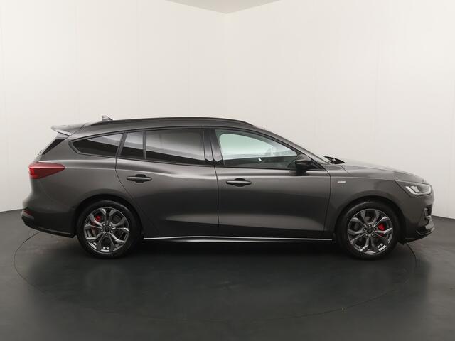 Ford FOCUS Wagon EcoBoost Hybrid 125 pk ST Line | Trekhaak | Winter Pack | Camera | LED | 17" | 1e eig. | 100% dealer onderh.
