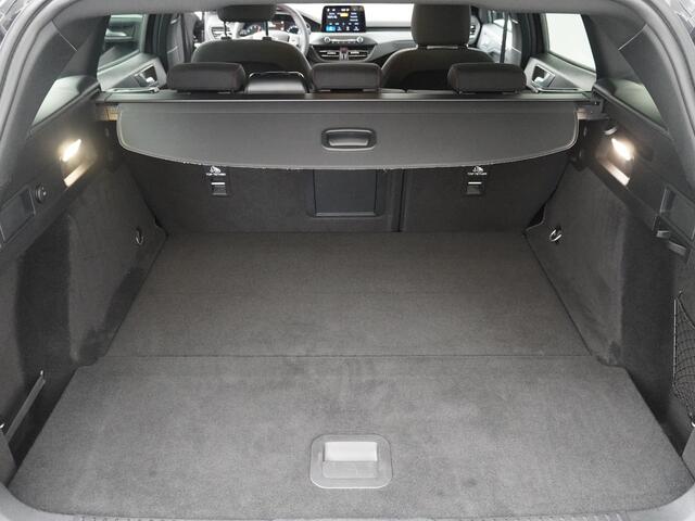 Ford FOCUS Wagon EcoBoost Hybrid 125 pk ST Line | Trekhaak | Winter Pack | Camera | LED | 17" | 1e eig. | 100% dealer onderh.