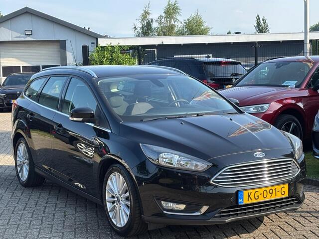 Ford FOCUS 1.0 Titanium Zwart 2016 NL Auto
