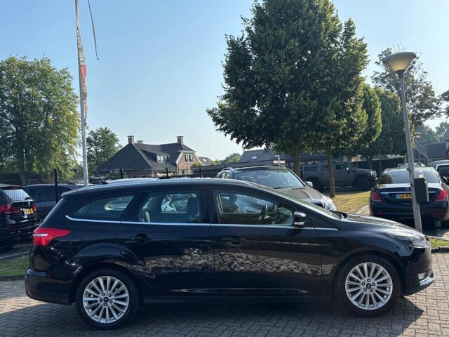 Ford FOCUS 1.0 Titanium Zwart 2016 NL Auto