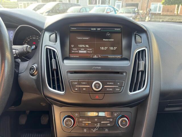 Ford FOCUS 1.0 Titanium Zwart 2016 NL Auto
