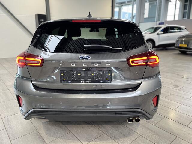 Ford FOCUS ST-Line EcoBoost Hybrid 155 pk Winter Pack | Camera | Adapt. cruise | Camera | Draadloos Apple Carplay |