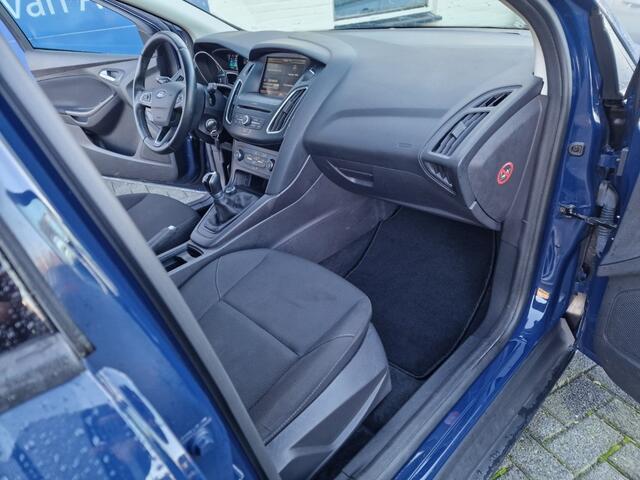 Ford FOCUS 1.0 nieuw model, navi, Nieuwe distributie