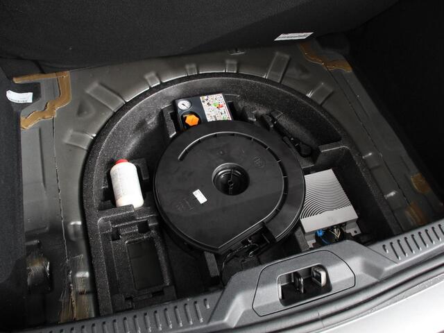 Ford FOCUS 1.0 EcoBoost 155pk Hybrid Automaat Active X | Navigatie | Climate Control | Camera | Parkeer sensoren | B&O | Dab | Led | Lichtmetalen velgen