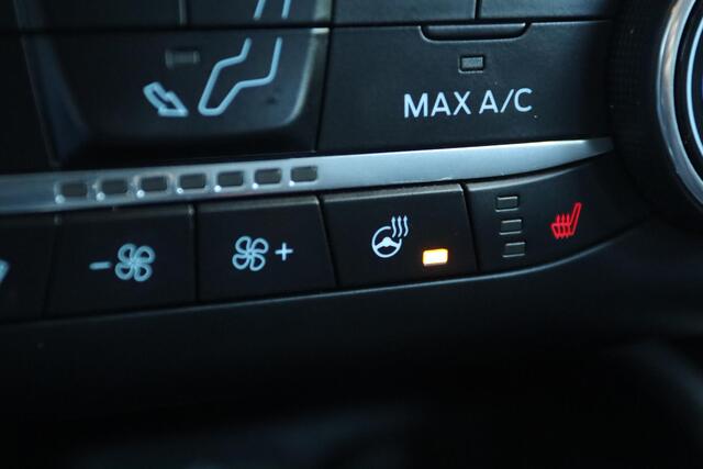 Ford FOCUS 1.0 ECOBOOST HYBRID TITANIUM | LED | WINTER PACK | CAMERA | KEY-LESS | CARPLAY