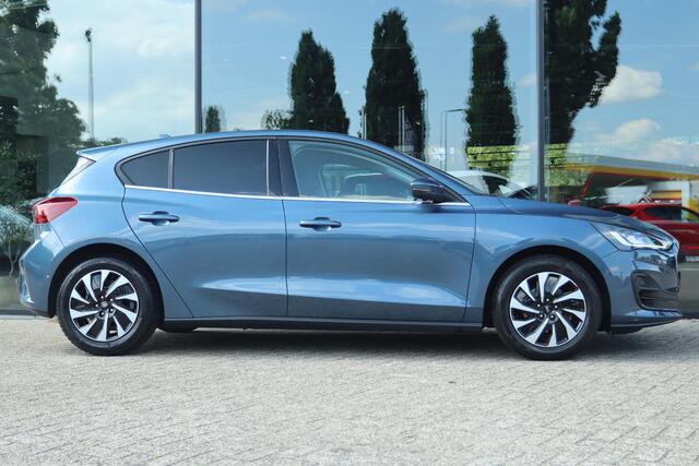 Ford FOCUS 1.0 ECOBOOST HYBRID TITANIUM | LED | WINTER PACK | CAMERA | KEY-LESS | CARPLAY