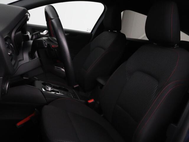 Ford FOCUS 1.5 EcoBoost ST Line | Trekhaak | B&O Sound | Carplay | Navigatie | Full LED | Climate control | Keyless | PDC | Sportstoelen