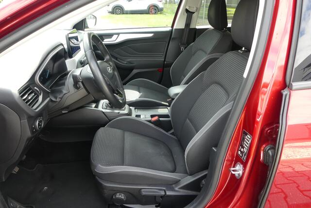Ford FOCUS 1.0 EcoBoost Trend Edition Business CRUISE, WINTER PACK, TREKHAAK 1.100KG, PDC V&A, APPLE CARPLAY/ANDROID AUTO, 102.613KM