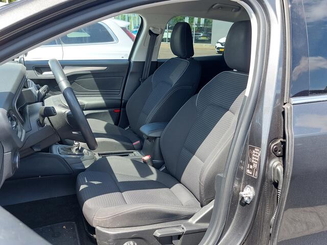 Ford FOCUS Wagon 1.0 EcoBoost 125pk Titanium Business | Navi | Apple Carplay+Android Auto | Clima | Adap.Cruise | Led Koplampen | Keyless Entry | Pdc V+A | Rijstrook+Licht+Regensensor | Privacy Glass | 17''lm