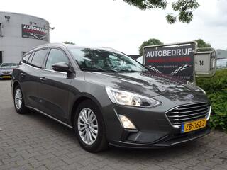 ford-focus-wagon-1.5-ecoblue-titani
