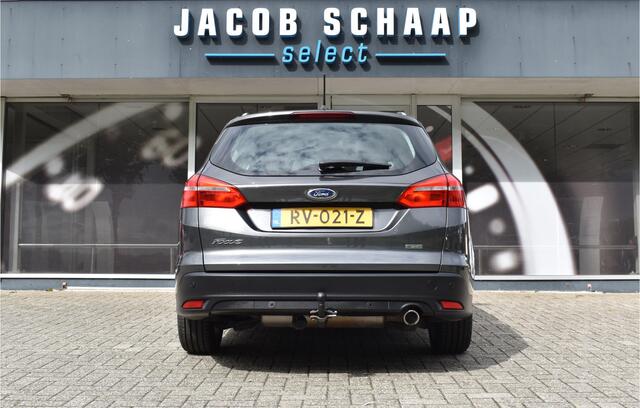 Ford FOCUS Wagon 1.5 150pk Titanium / Carplay / Navigatie / Keyless / PDC v+a / Trekhaak