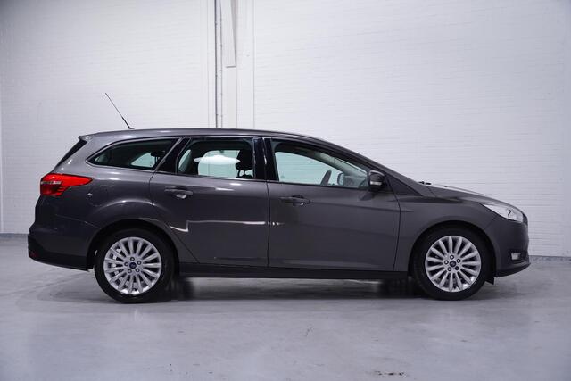 Ford FOCUS Wagon 1.0 Trend Navi Trekhaak Cruise PDC