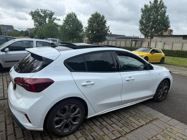 Ford FOCUS 1.0 EcoBoost Titanium X Business , ST LINE ,PANORAMAK,BOEKJE,NAP EN ONDERHOUDSHISTORIE