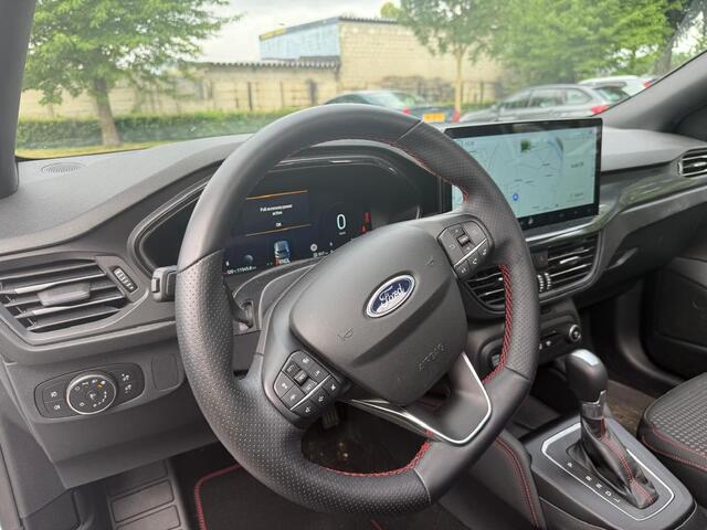 Ford FOCUS 1.0 EcoBoost Titanium X Business , ST LINE ,PANORAMAK,BOEKJE,NAP EN ONDERHOUDSHISTORIE