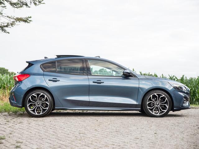 Ford FOCUS 1.5 EcoBoost ST Line Pano B&O ACC Keyless