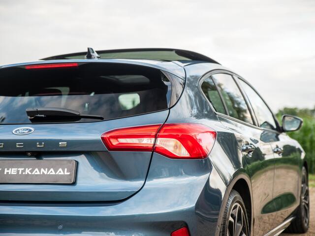 Ford FOCUS 1.5 EcoBoost ST Line Pano B&O ACC Keyless