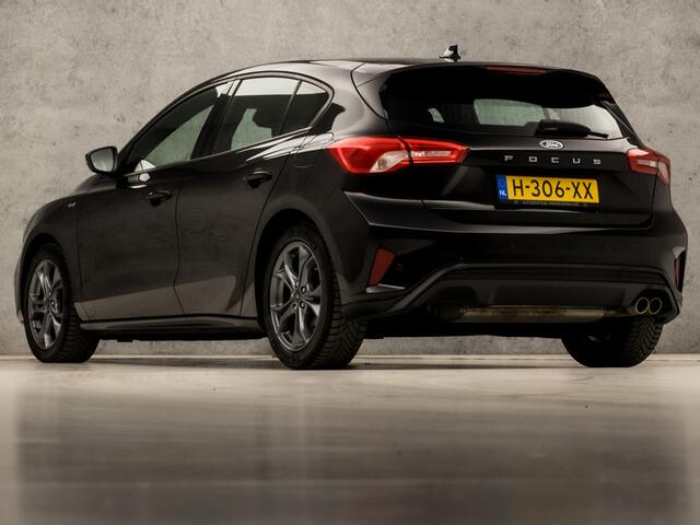 Ford FOCUS 1.0 EcoBoost ST Line Sport (APPLE CARPLAY, BLACK PAKKET, NAVIGATIE, SPORTSTOELEN, RODE STIKSELS, ZWART HEMEL, CLIMATE CONTROL, KEYLESS START, NIEUWSTAAT)