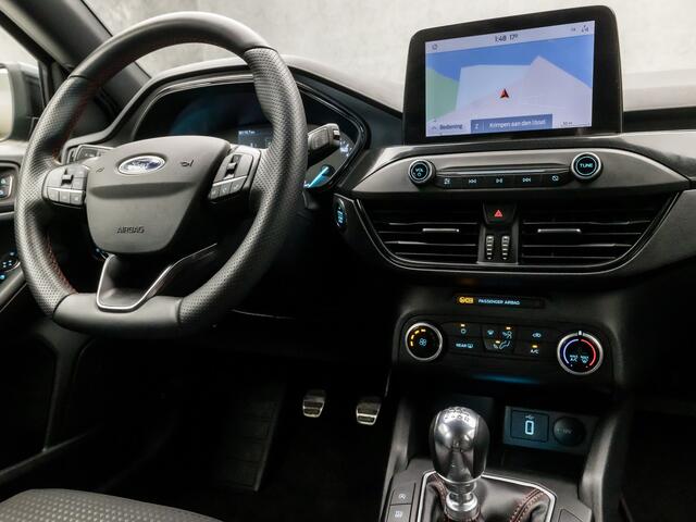 Ford FOCUS 1.0 EcoBoost ST Line Sport (APPLE CARPLAY, BLACK PAKKET, NAVIGATIE, SPORTSTOELEN, RODE STIKSELS, ZWART HEMEL, CLIMATE CONTROL, KEYLESS START, NIEUWSTAAT)