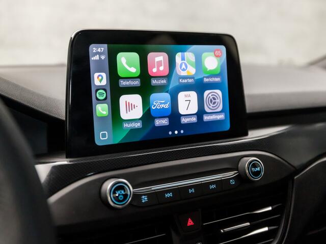 Ford FOCUS 1.0 EcoBoost ST Line Sport (APPLE CARPLAY, BLACK PAKKET, NAVIGATIE, SPORTSTOELEN, RODE STIKSELS, ZWART HEMEL, CLIMATE CONTROL, KEYLESS START, NIEUWSTAAT)