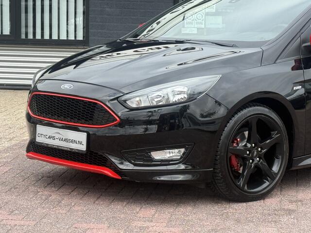 Ford FOCUS 1.0 ST-Line 125 pk apple carplay camera climate ctr spoiler pakket getint glas lmv 18 inch 1e eigenaar