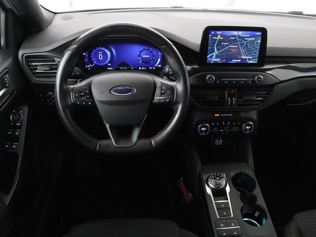 Ford FOCUS 1.5 EcoBoost ST Line X | Camera | Carplay | Trekhaak | Full LED | Navigatie | Keyless | Digital Cockpit | Climate control | Parkeerhulp | Cruise control