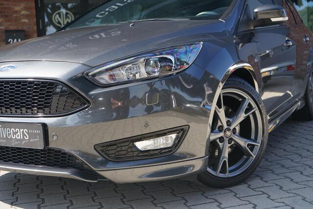 Ford FOCUS Wagon 1.5 ST-Line , Automaat, AppleCarplay, 18''LM, 184Pk, Xenon/LED.