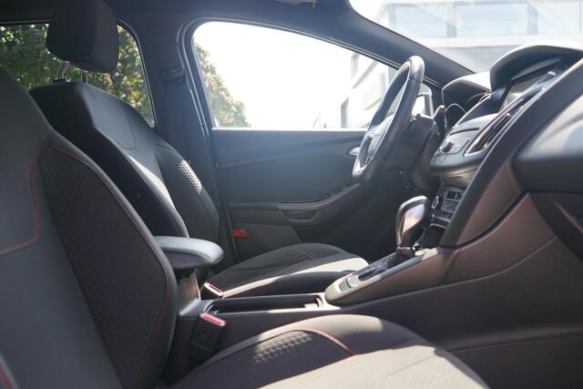 Ford FOCUS Wagon 1.5 ST-Line , Automaat, AppleCarplay, 18''LM, 184Pk, Xenon/LED.