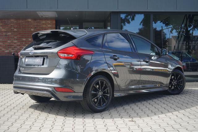 Ford FOCUS 1.0 ST-Line , Camera, AppleCarplay, PDC, Cruise, 140Pk, Nieuwe APK.