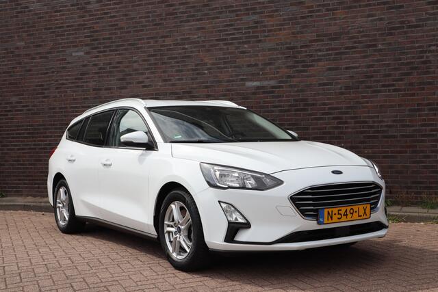 Ford FOCUS Wagon 1.0 EcoBoost Trend Edition Business, navigatie, camera, ijskoude airco Zeer mooie en frisse auto