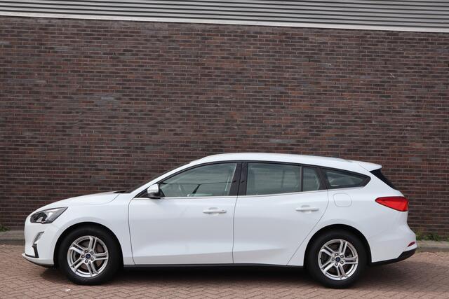 Ford FOCUS Wagon 1.0 EcoBoost Trend Edition Business, navigatie, camera, ijskoude airco Zeer mooie en frisse auto