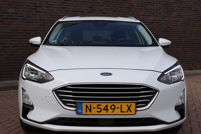 Ford FOCUS Wagon 1.0 EcoBoost Trend Edition Business, navigatie, camera, ijskoude airco Zeer mooie en frisse auto