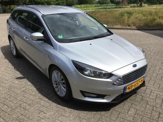 Ford FOCUS 1.5 TDCI TITANIUM EDITION