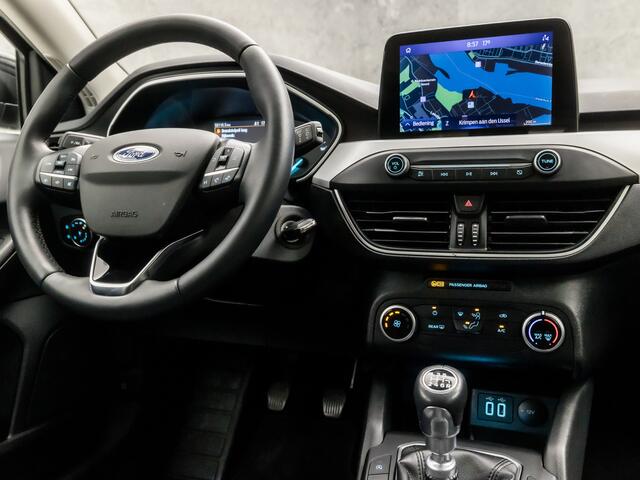 Ford FOCUS 1.0 EcoBoost Business Sport (GROOT NAVI, APPLE CARPLAY, CAMERA, CLIMATE, SPORTSTOELEN, LM VELGEN, NIEUWE APK, NIEUWSTAAT)