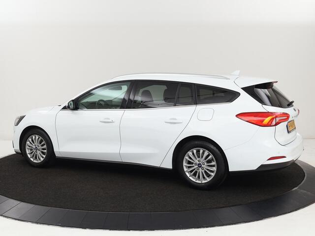 Ford FOCUS 1.0 EcoBoost Titanium | Adaptive cruise | Carplay | Navigatie | Keyless | Full LED | Climate control | Getint glas | Parkeerhulp