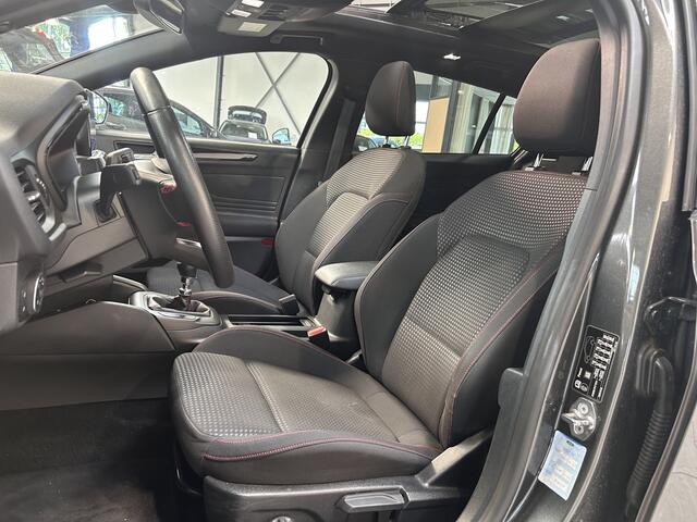 Ford FOCUS Wagon EcoBoost Hybrid 155pk ST Line X | Pano | Winter Pack | Tech. Pack | BLIS | Camera |