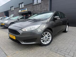ford-focus-1.0-trend--automaat--1