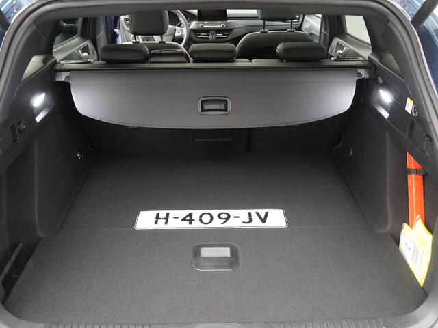 Ford FOCUS Wagon 1.5 182PK EcoBoost ST Line Business | Panorama | Trekhaak | Adapt LED | 18-inch | Winter pack | Elektr. a.klep |