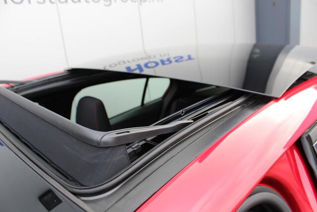 Ford FOCUS 1.0-125pk EcoBoost Mild-Hybrid ST-Line. Chique en erg luxe Ford Focus, fabr. gar. t/m 9 febr. 2027 ! Volautm. airco, navigatie, telefoonvoorb., All Season banden, B&O soundsyst., elektr. panodak, stuur-, stoel- en voorraamverw., adapt. cruise cntrl, side-