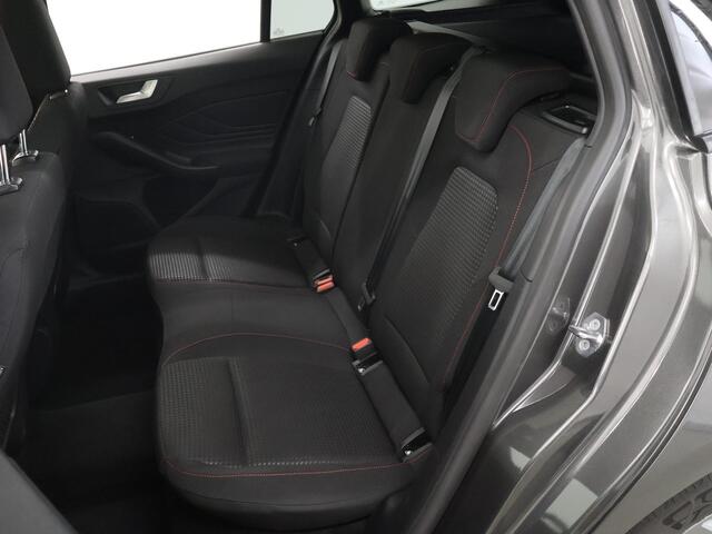 Ford FOCUS Wagon 1.0 EcoBoost Hybrid ST Line | Panoramadak | Parkeercamera | Winterpakket | Cruise Control Adaptief | Dodehoekdetectie | Navigatie |