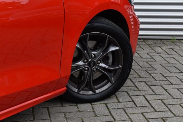 Ford FOCUS WAGON 1.0 ECOBOOSTST-LINE / KEYLESS / P.CAM./ APPLE/ANDROID AUTO