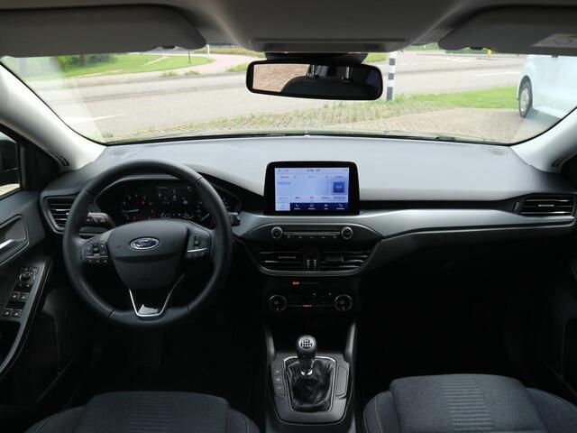 Ford FOCUS 1.0 EcoBoost Hybrid Active * Trekhaak * Winter Pack * Camera * Adapt Cruise Control *