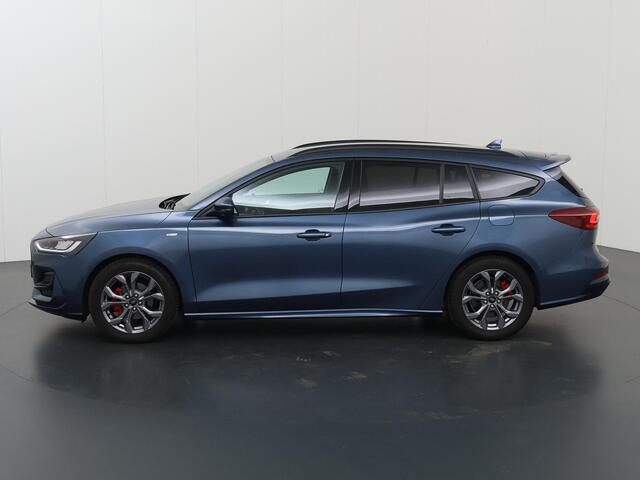 Ford FOCUS Wagon 1.0 EcoBoost Hybrid ST Line Style | Winterapkket | Parkeercamera | Climate Control | Navigatie |