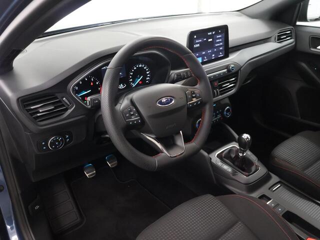 Ford FOCUS Wagon 1.0 EcoBoost Hybrid ST Line Style | Winterapkket | Parkeercamera | Climate Control | Navigatie |