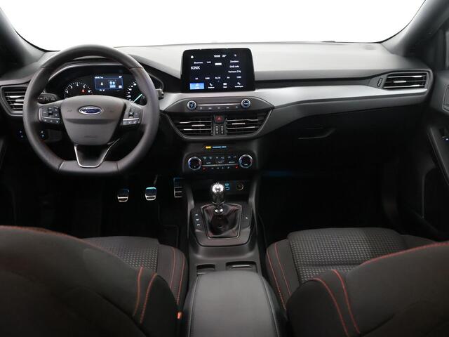 Ford FOCUS Wagon 1.0 EcoBoost Hybrid ST Line Style | Winterapkket | Parkeercamera | Climate Control | Navigatie |