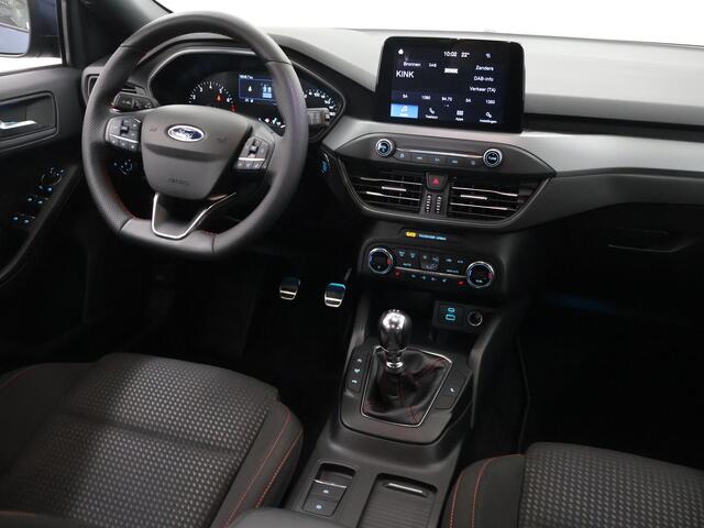 Ford FOCUS Wagon 1.0 EcoBoost Hybrid ST Line Style | Winterapkket | Parkeercamera | Climate Control | Navigatie |