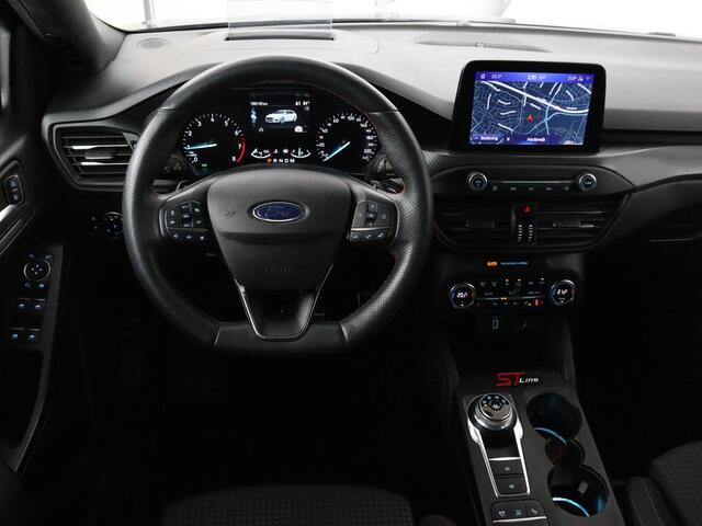 Ford FOCUS 1.5 EcoBoost ST Line | Panoramadak | Head-Up | Trekhaak | Stoel & stuurverwarming | Adaptive cruise | Camera | Keyless | B&O Sound | Park Assist | Carplay | Navigatie | Comfortstoelen