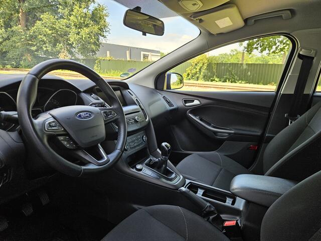 Ford FOCUS 1.0 Edition /Apple carplay/Android auto/Cruise/PDC!