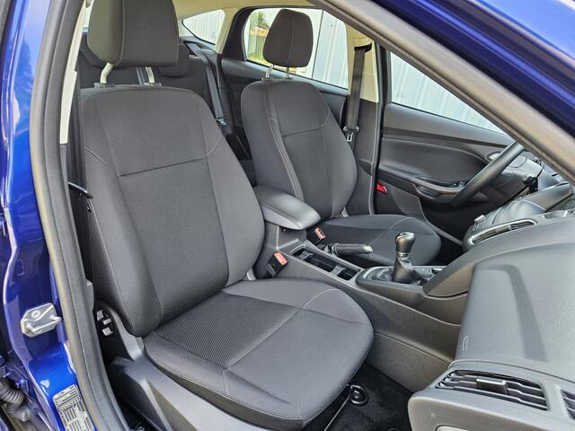 Ford FOCUS 1.0 Edition /Apple carplay/Android auto/Cruise/PDC!
