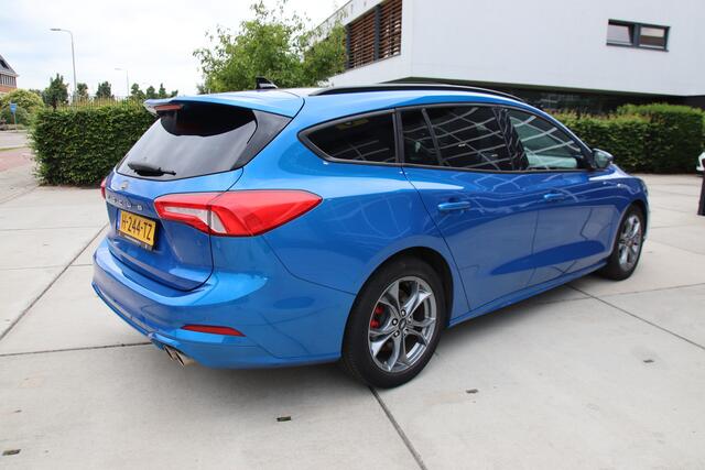 Ford FOCUS Wagon 1.5 EcoBoost ST Line Business automaat Panorama, Keyless, BOMVOL! Zomer aanbieding!