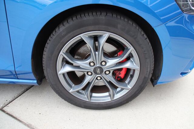 Ford FOCUS Wagon 1.5 EcoBoost ST Line Business automaat Panorama, Keyless, BOMVOL! Zomer aanbieding!